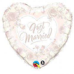 18" HEART JUST MARRIED ROSES FOIL