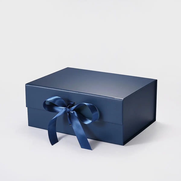 BOX: MEDIUM BLUE MAGNETIC GIFT BOX WITH RIBBON (PACK OF 10)