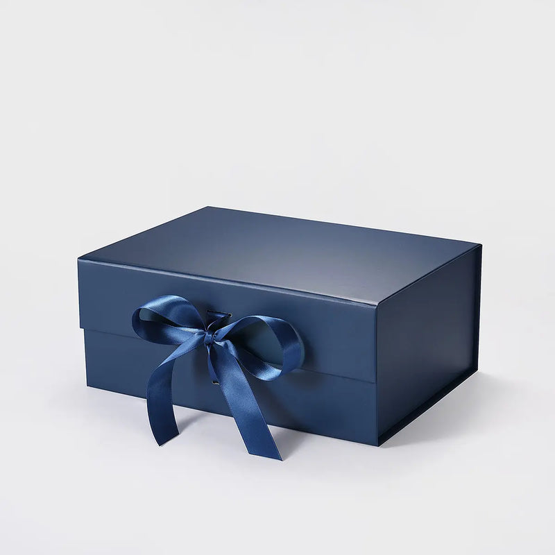 BOX: MEDIUM BLUE MAGNETIC GIFT BOX WITH RIBBON (PACK OF 10)