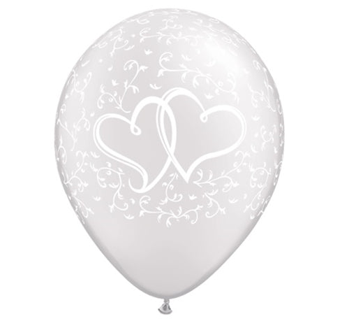 11" ROUND ENTWINED HEARTS PEARL WHITE LATEX (25 PER BAG)