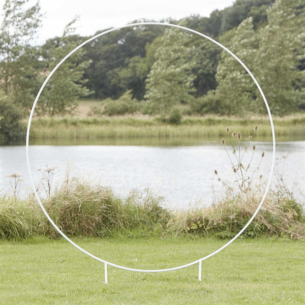 Our white round wedding arch will create the perfect backdrop and a stunning focal point at your wedding. This decorative round arch measures 2m (W) x 2m (H).